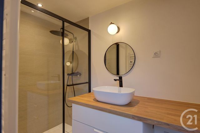 Appartement F3 à vendre - 3 pièces - 60.63 m2 - SALLANCHES - 74 - RHONE-ALPES - Century 21 Patrick Avenel