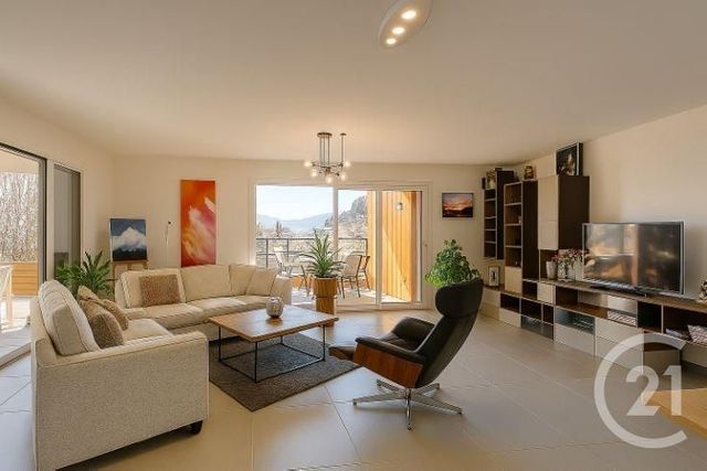 Appartement F4 à vendre - 4 pièces - 117.08 m2 - SALLANCHES - 74 - RHONE-ALPES - Century 21 Patrick Avenel