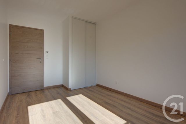 Appartement F3 à louer - 3 pièces - 66.03 m2 - SALLANCHES - 74 - RHONE-ALPES - Century 21 Patrick Avenel
