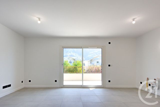 Appartement à louer - 3 pièces - 56.56 m2 - SALLANCHES - 74 - RHONE-ALPES - Century 21 Patrick Avenel