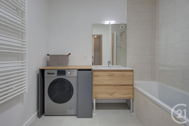 Appartement à louer - 3 pièces - 65.75 m2 - SALLANCHES - 74 - RHONE-ALPES - Century 21 Patrick Avenel