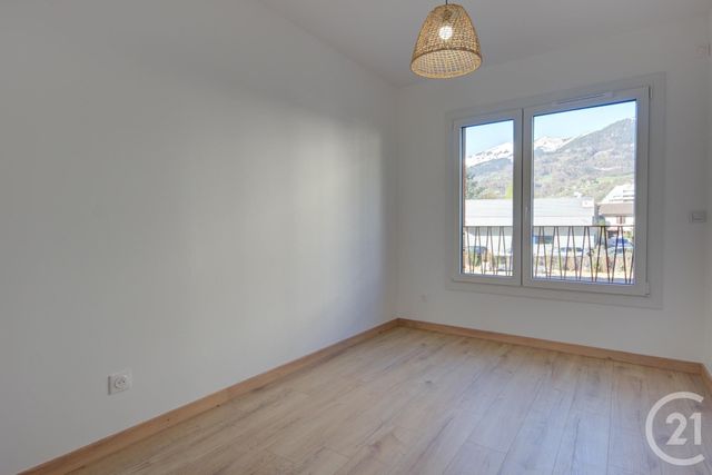 Appartement à louer - 3 pièces - 65.75 m2 - SALLANCHES - 74 - RHONE-ALPES - Century 21 Patrick Avenel
