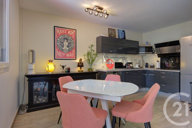 Appartement T3 à vendre - 3 pièces - 67.12 m2 - ANNECY - 74 - RHONE-ALPES - Century 21 Patrick Avenel
