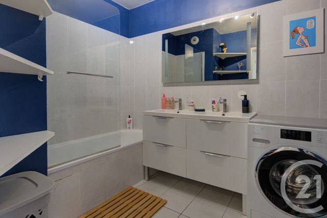 Appartement T3 à vendre - 3 pièces - 67.12 m2 - ANNECY - 74 - RHONE-ALPES - Century 21 Patrick Avenel