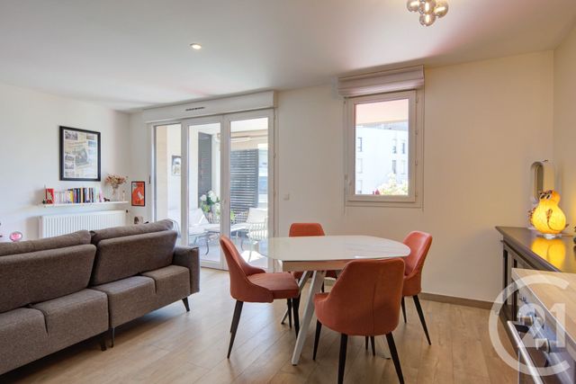 Appartement T3 à vendre - 3 pièces - 67.12 m2 - ANNECY - 74 - RHONE-ALPES - Century 21 Patrick Avenel