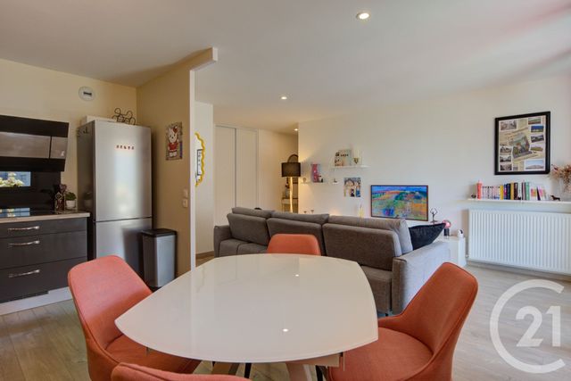 Appartement T3 à vendre - 3 pièces - 67.12 m2 - ANNECY - 74 - RHONE-ALPES - Century 21 Patrick Avenel