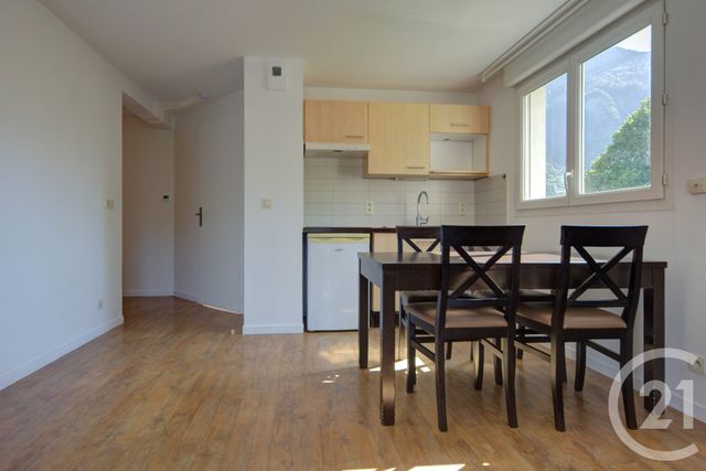 Appartement T2 à louer - 2 pièces - 38.16 m2 - SALLANCHES - 74 - RHONE-ALPES - Century 21 Patrick Avenel