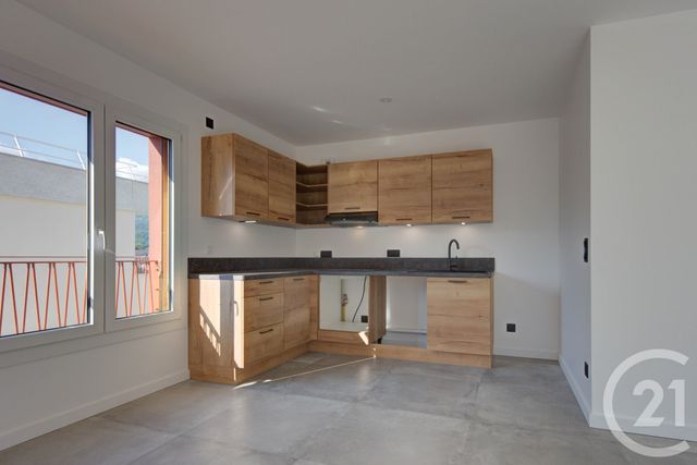 Appartement F4 à louer - 4 pièces - 87.92 m2 - SALLANCHES - 74 - RHONE-ALPES - Century 21 Patrick Avenel