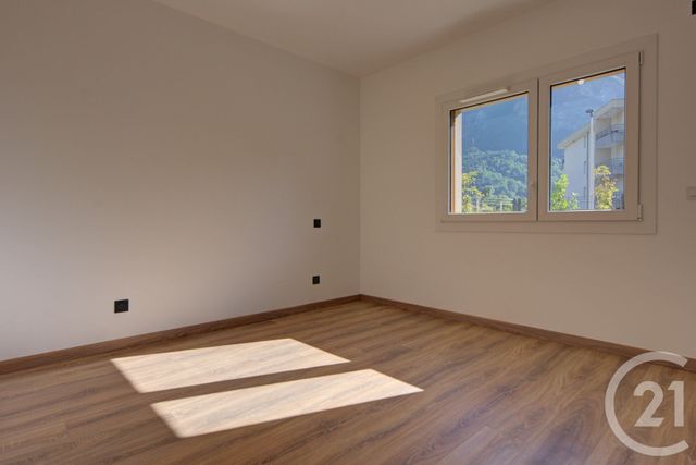 Appartement T3 à louer - 3 pièces - 56.66 m2 - SALLANCHES - 74 - RHONE-ALPES - Century 21 Patrick Avenel
