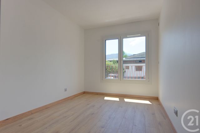 Appartement T3 à louer - 3 pièces - 79.18 m2 - SALLANCHES - 74 - RHONE-ALPES - Century 21 Patrick Avenel