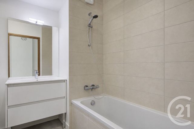 Appartement F3 à vendre - 3 pièces - 55.81 m2 - SALLANCHES - 74 - RHONE-ALPES - Century 21 Patrick Avenel