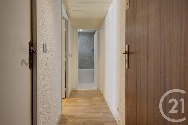 Appartement F1 bis à louer - 2 pièces - 31.9 m2 - SALLANCHES - 74 - RHONE-ALPES - Century 21 Patrick Avenel